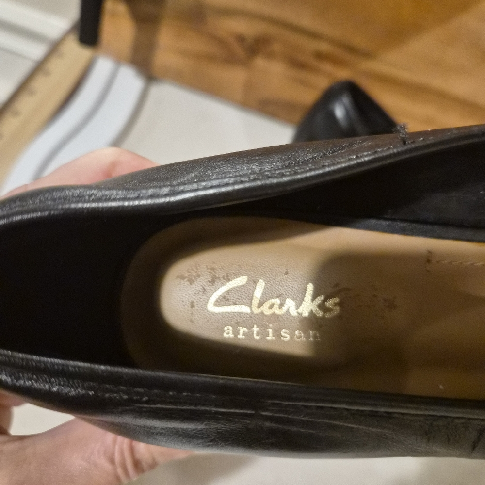 Clarks New Black Leather Casual Shoes Office Heels NWOT Sz 12 - Picture 6 of 11